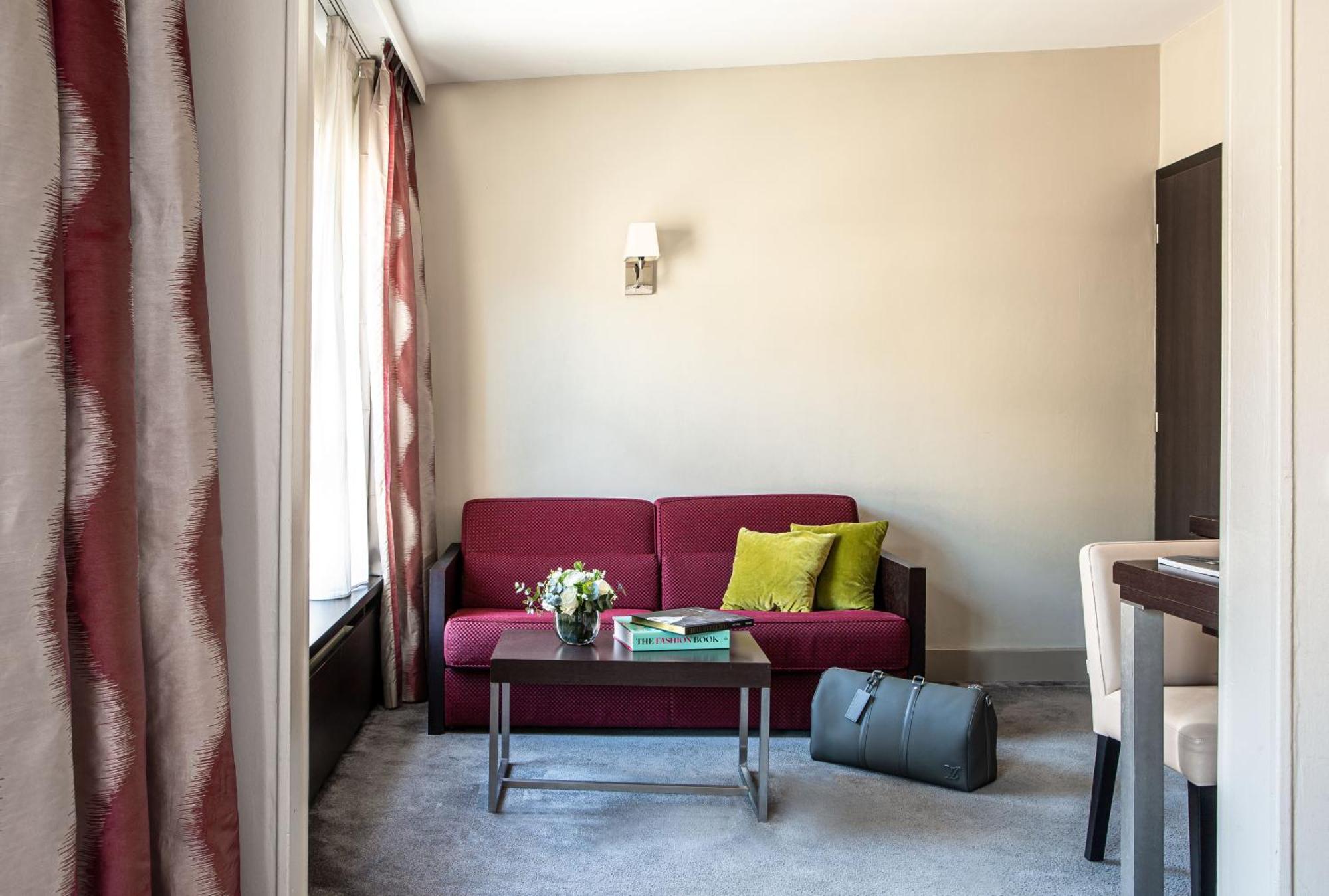 Sofitel Strasbourg Grande Ile Hotel Exterior photo A typical studio apartment